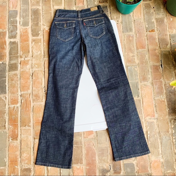 Levi’s 512 Perfectly Slimming Jeans - Picture 5 of 6